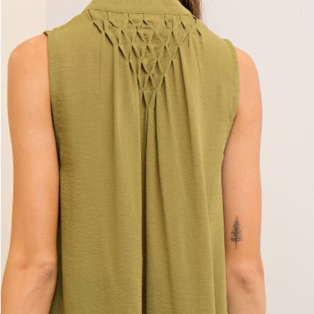 SOLD Pin-Tuck Detail Sleeveless Blouse - Picture 4 of 4
